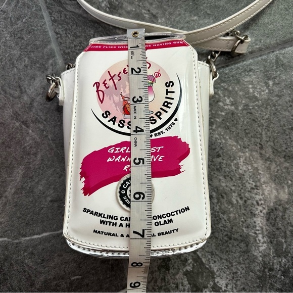 Betsey Johnson White Pink Sassy Spirits Crossbody Bag Girls Just Wanna Have Rum - Picture 4 of 14